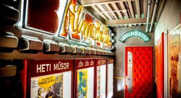 Retro Experience Center